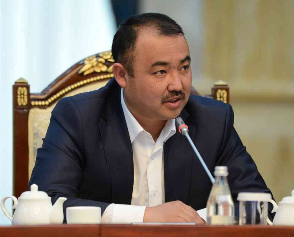 Спикер парламента киргизии. Шакиев нурланбек тургунбекович. Спикер парламента киргизии нурлан шакиев. Спикер парламента кыргызстана талант мамытов. Спикер жк нурлан шакиев.